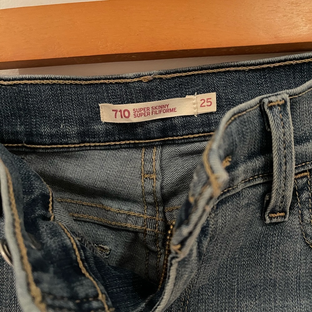LEVI’S 710 - Picture 3 of 4